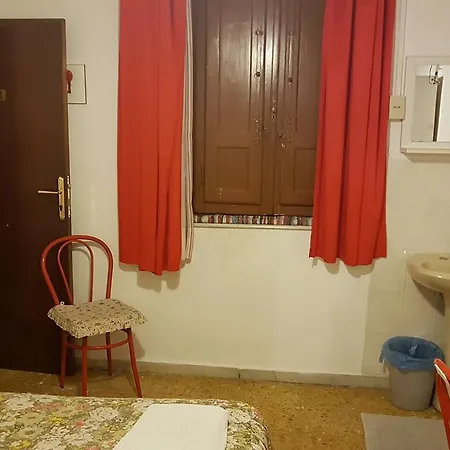 Bernardini Hotel *